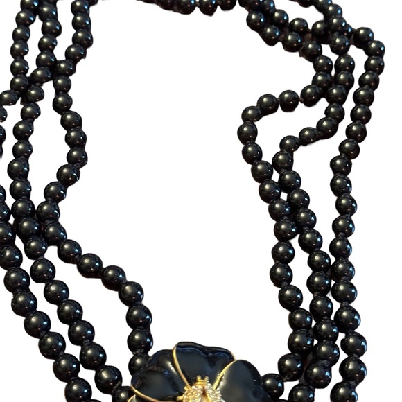 Stella & Dot Black Kelly Pearl Flower Clasp with Pavé Ladybug Necklace - Picture 4 of 13